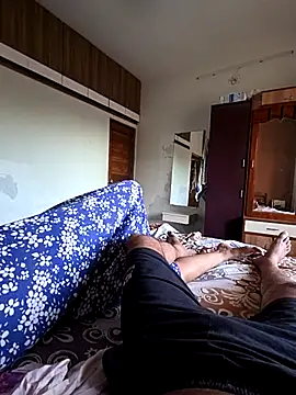 manish 8826 online show from April 2026 01:21:01 AM