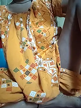 Sweet-runi online show from April 2026 11:11:01 AM