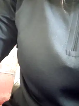 Sweet-runi online show from March 2026 03:12:01 AM