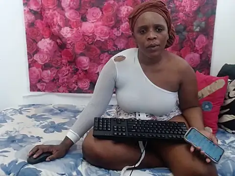 Queenteex6992 online show from February 2026 08:12:02 AM