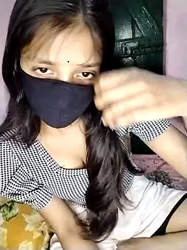 Naina-hott online show from March 2026 06:29:02 PM