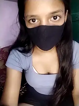 Naina-hott online show from April 2026 07:31:02 PM