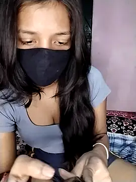 Naina-hott online show from March 2026 07:10:01 PM