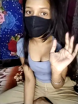 Naina-hott online show from February 2026 06:26:02 PM