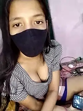 Naina-hott online show from April 2026 02:40:02 PM