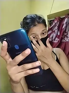 Snapshot of Naina-hott chatting on May 2026 07:47:02 PM Naina-hott online show from May 2026 07:47:02 PM