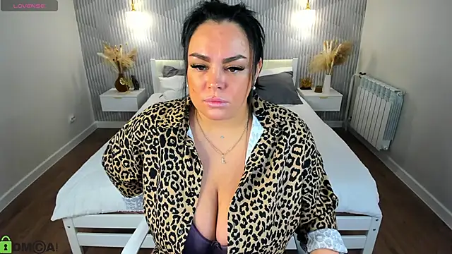 adele crown online show from February 2026 01:05:02 AM