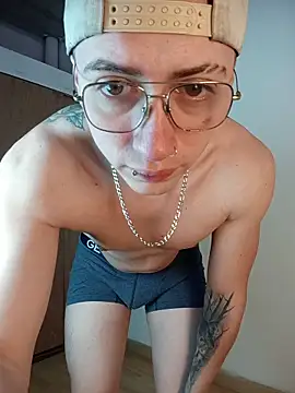 Emmanuel Lust online show from February 2026 12:02:01 PM