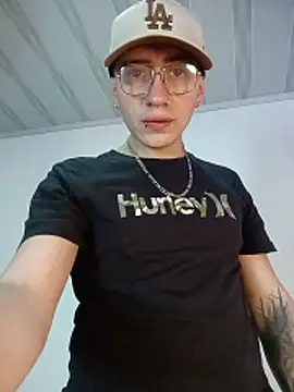 Emmanuel Lust online show from February 2026 12:01:02 PM