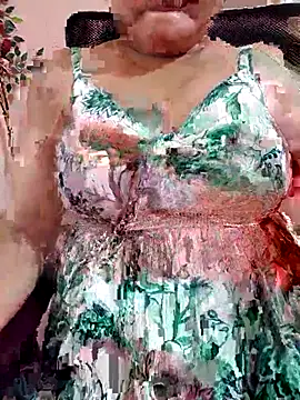 Lovely-Lina7 online show from May 2026 06:50:01 PM