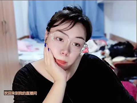 yingying1222 online show from June 2026 12:49:01 PM