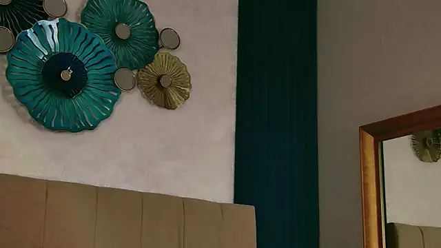 Beckie White online show from March 2026 08:33:01 PM