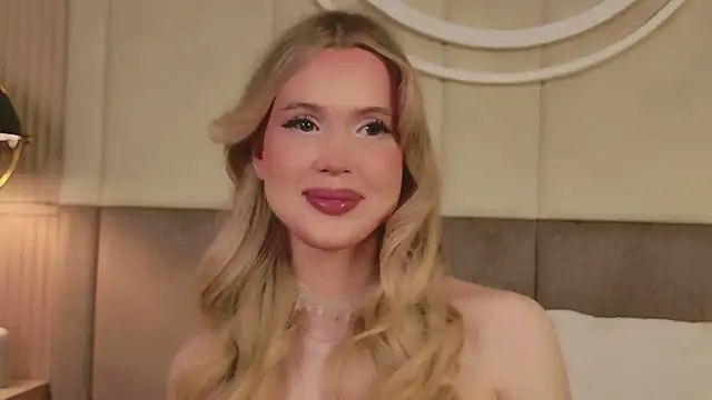 Snapshot of Beckie_White chatting on May 2026 10:29:01 PM Beckie White online show from May 2026 10:29:01 PM