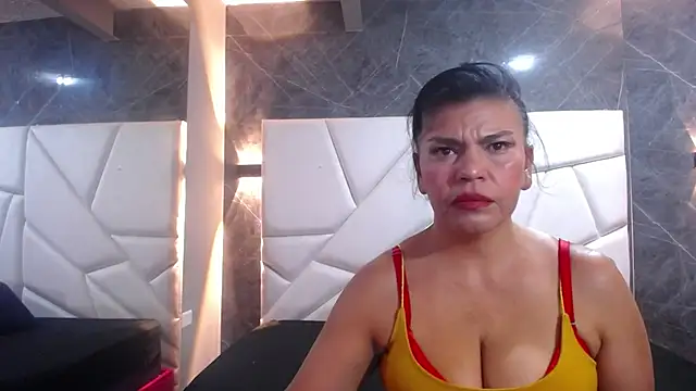 jennifer 0717 online show from March 2026 01:19:01 AM