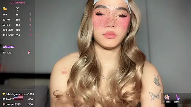 Kelly Mckinney online show from April 2026 10:07:02 AM