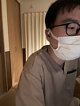 shizuku-kun211 online show from April 2026 07:20:01 PM