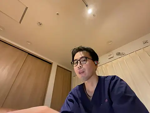 shizuku-kun211 online show from July 2026 12:59:01 PM