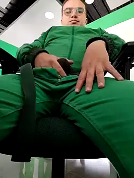 Snapshot of Kenny-M chatting on February 2026 02:24:02 PM Kenny-M online show from February 2026 02:24:02 PM