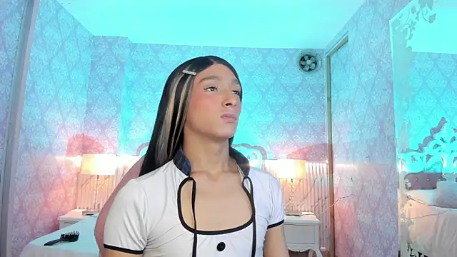  AdharaSkinny online show from February 2026 09:04:01 PM