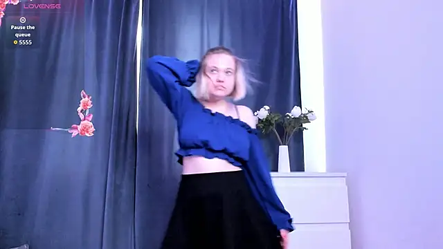 MariamGravert online show from February 2026 06:57:01 AM