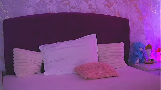 EllinaNuria online show from April 2026 04:48:01 AM