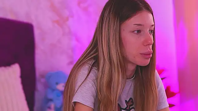 EllinaNuria online show from March 2026 05:10:02 AM