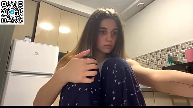 Snapshot of LovelySilk_63 chatting on June 2026 06:36:02 PM LovelySilk 63 online show from June 2026 06:36:02 PM