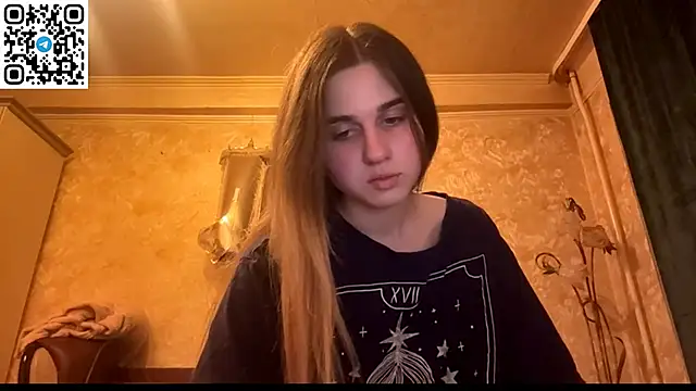 Snapshot of LovelySilk_63 chatting on May 2026 06:39:01 PM LovelySilk 63 online show from May 2026 06:39:01 PM