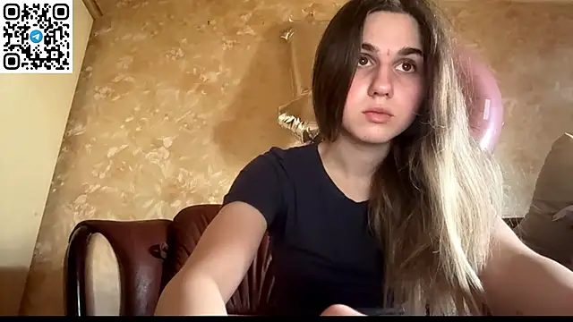 Snapshot of LovelySilk_63 chatting on May 2026 07:58:01 AM LovelySilk 63 online show from May 2026 07:58:01 AM
