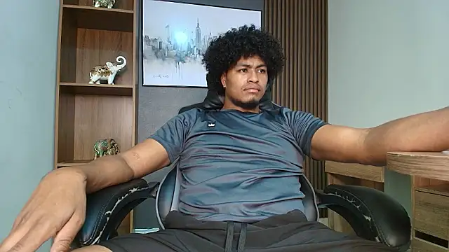 Snapshot of Kai_Moreno chatting on February 2026 07:46:02 PM Kai Moreno online show from February 2026 07:46:02 PM