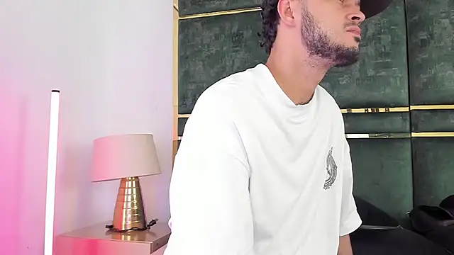 Snapshot of GaelyCoral chatting on February 2026 10:59:02 AM GaelyCoral online show from February 2026 10:59:02 AM