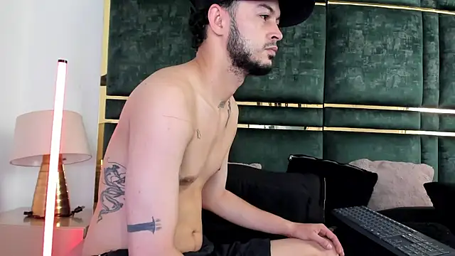 GaelyCoral online show from March 2026 01:05:01 PM