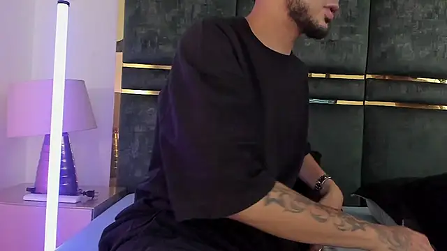 Snapshot of GaelyCoral chatting on February 2026 11:32:01 AM GaelyCoral online show from February 2026 11:32:01 AM