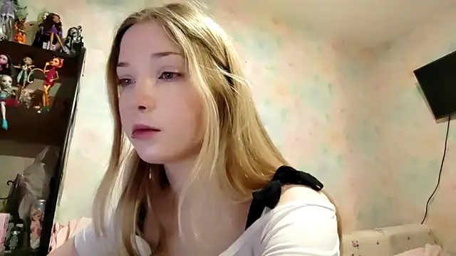 TiaBIanks online show from March 2026 12:33:01 AM