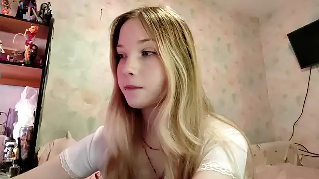 TiaBIanks online show from April 2026 08:32:02 AM