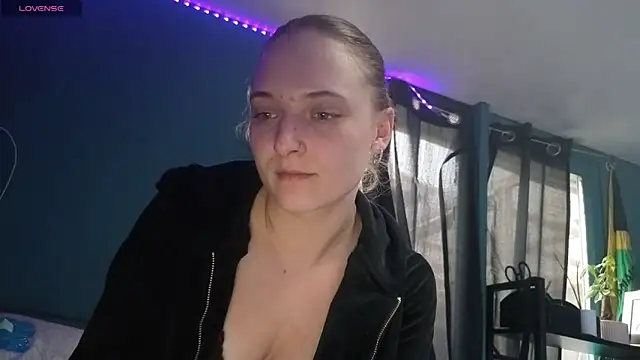 JadeAlexis403 online show from April 2026 06:14:02 PM