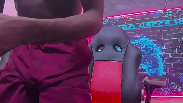 Jeanpieroo26 online show from February 2026 08:31:01 PM