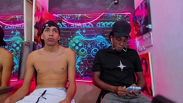 Jeanpieroo26 online show from April 2026 07:48:01 PM