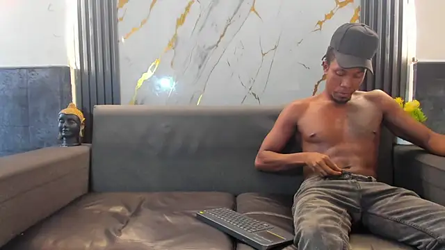 Jeanpieroo26 online show from April 2026 07:43:02 PM