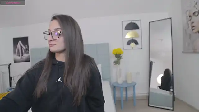 Snapshot of AmalliaJade chatting on February 2026 07:34:02 PM AmalliaJade online show from February 2026 07:34:02 PM