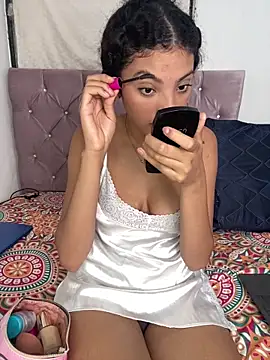 Snapshot of Britney__Latina chatting on February 2026 01:39:01 AM Britney Latina online show from February 2026 01:39:01 AM