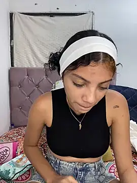 Snapshot of Britney__Latina chatting on February 2026 03:07:02 AM Britney Latina online show from February 2026 03:07:02 AM