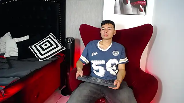 Liam Sean online show from March 2026 12:38:02 PM