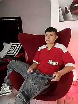 Liam Sean online show from February 2026 12:27:01 PM