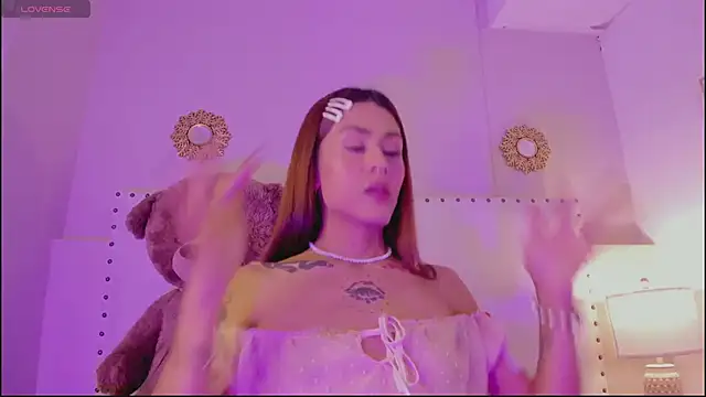 Zoe star  online show from March 2026 01:25:01 PM