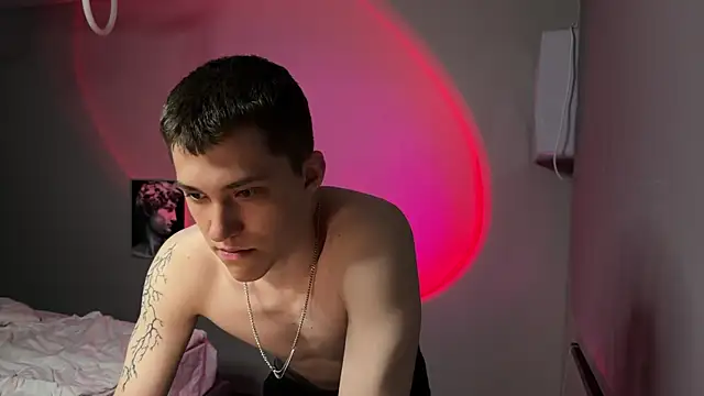 cronck52 online show from April 2026 07:38:02 PM