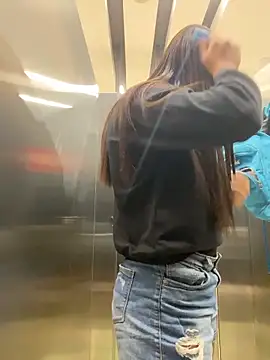 Romie rous online show from March 2026 07:53:02 PM