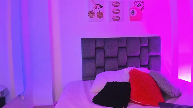 Madison Rosee online show from March 2026 11:29:02 AM