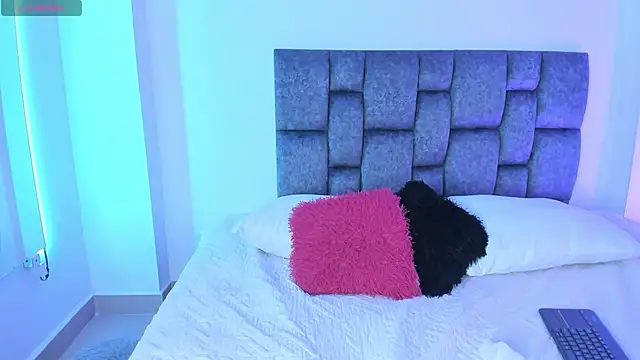 Madison Rosee online show from March 2026 11:36:02 AM