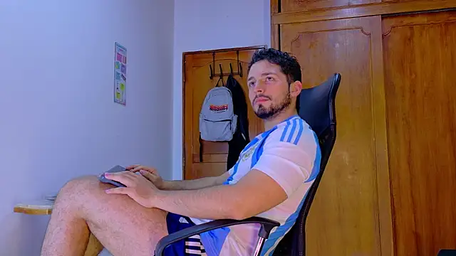 NICK MOSS  online show from March 2026 01:44:01 PM